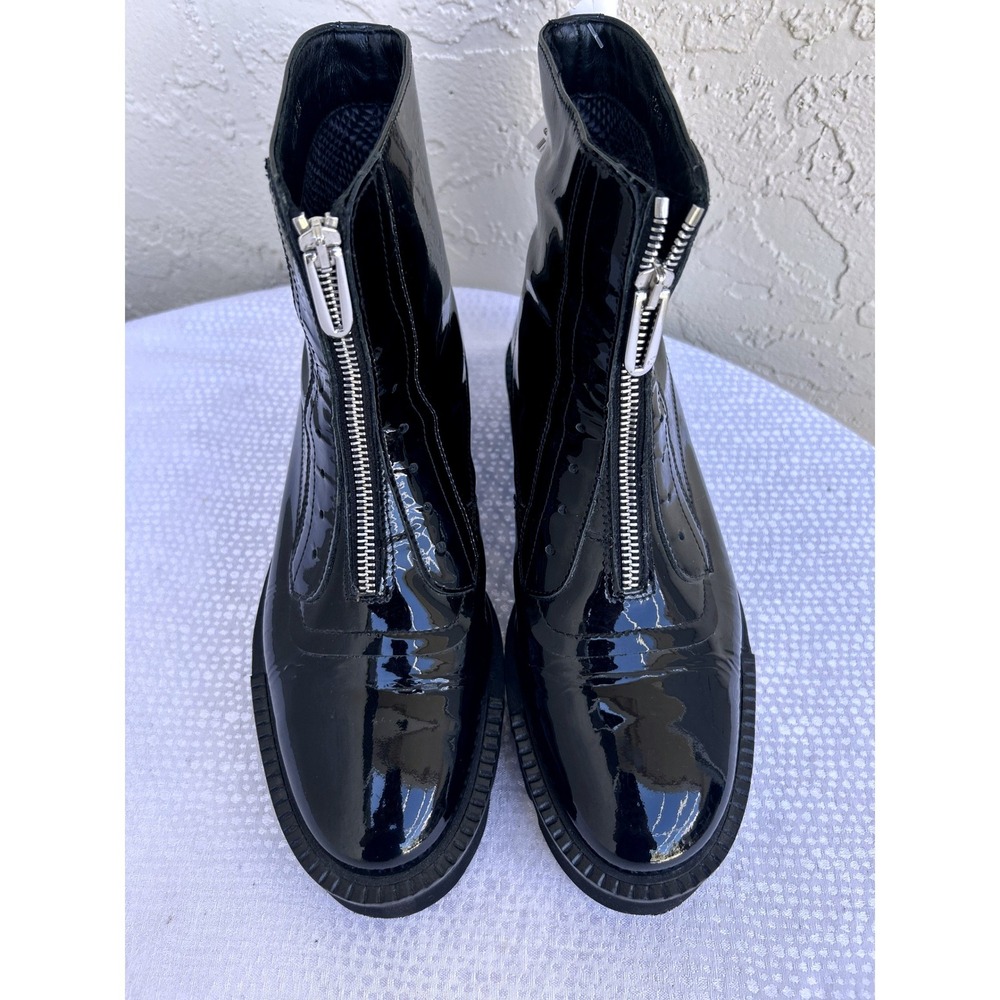 Aquatalia Angelina Black Patent Leather Front Zip Lug Sole Ankle Boots 8 Italy